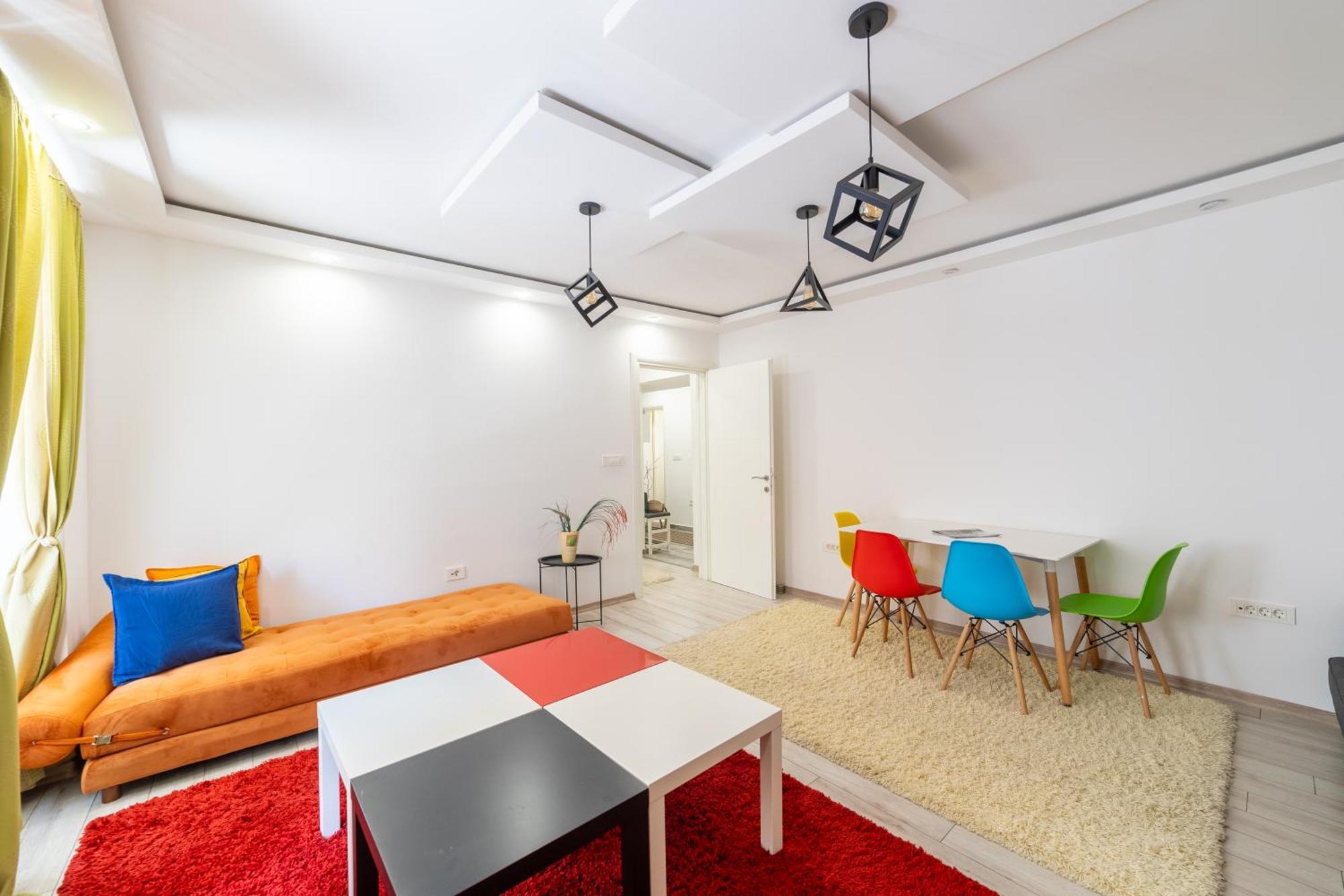 Old Town Colorful Two-Bedroom Apartment ซาราเยโว ภายนอก รูปภาพ